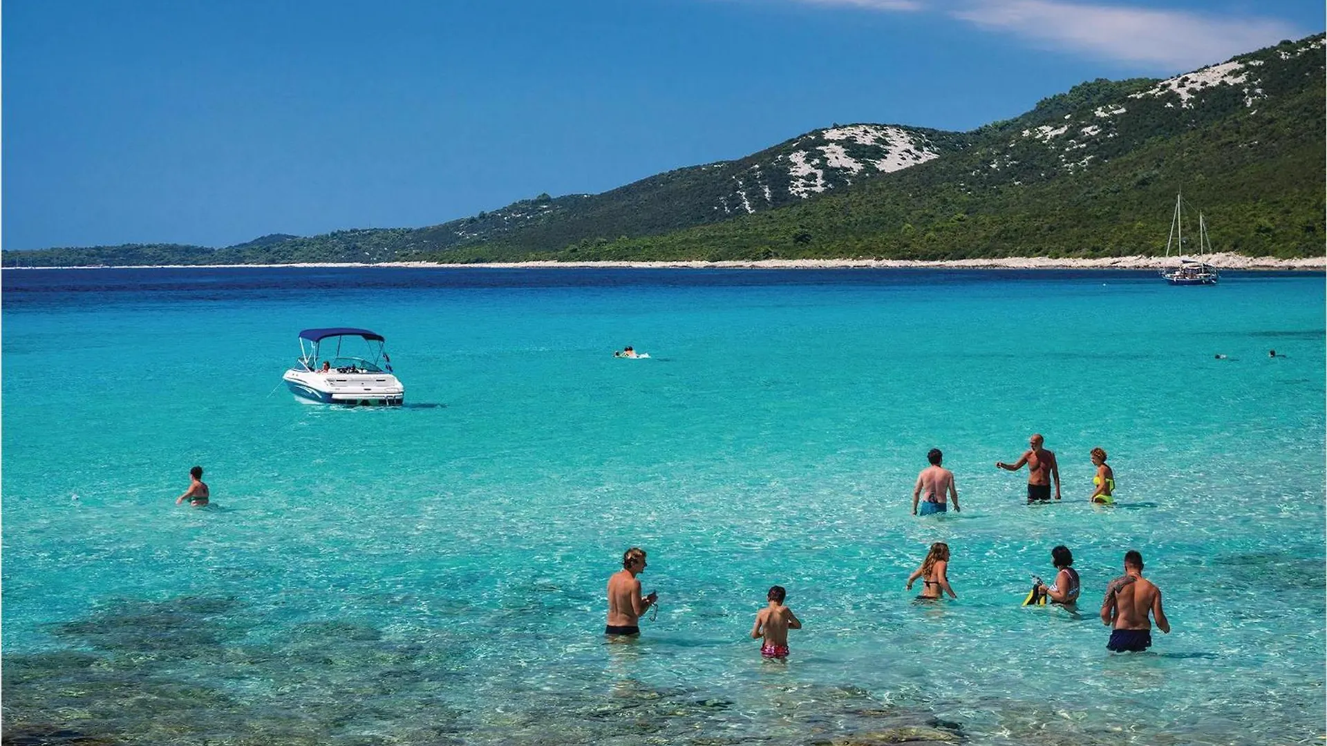 Awesome Home In Zman With Outdoor Swimming Pool Croatia
